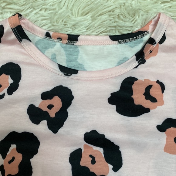 🎉HP🎉 Boutique Leopard & Stripe LS Top 💗 Black & Pink - Picture 11 of 14